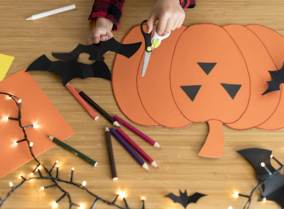 close-up-view-halloween-arrangement_1.jpg