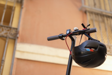 electrical-scooter-with-helmet-city.jpg